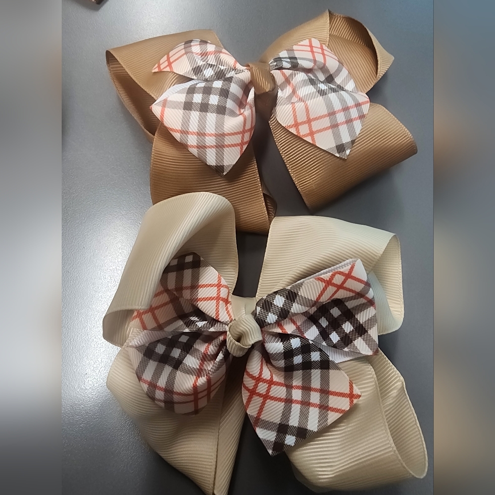Fashion Bows With Clips Plaid Pattern Hair Bows. Choice Of Colors